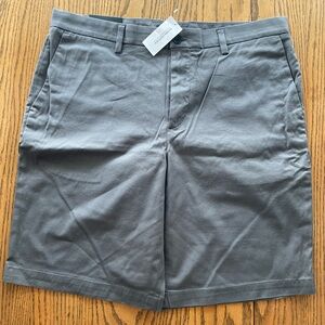 Banana Republic 35x11 shorts MEASURES LARGER